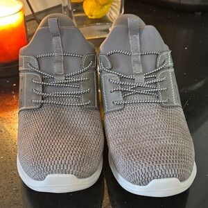 Men's Classic Fit-Delson-Camden Sneaker